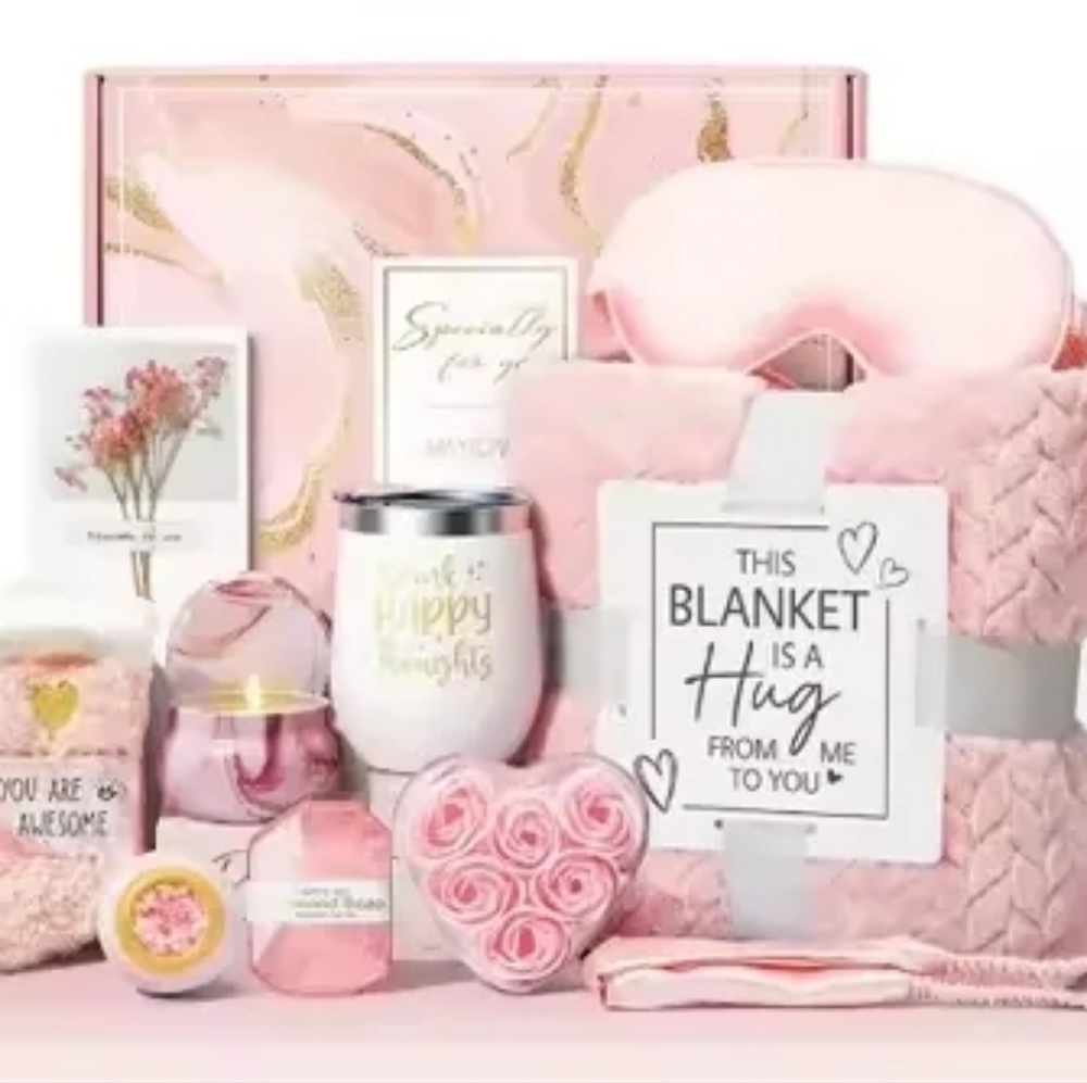Pink Gift Set with Blanket and Accessories